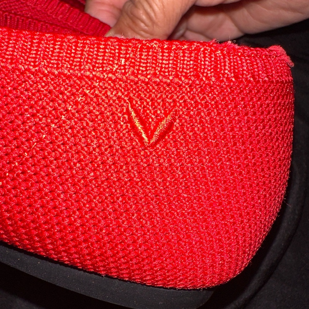 Vivaia Red Knit Pointed Toe Flats - Picture 2 of 4